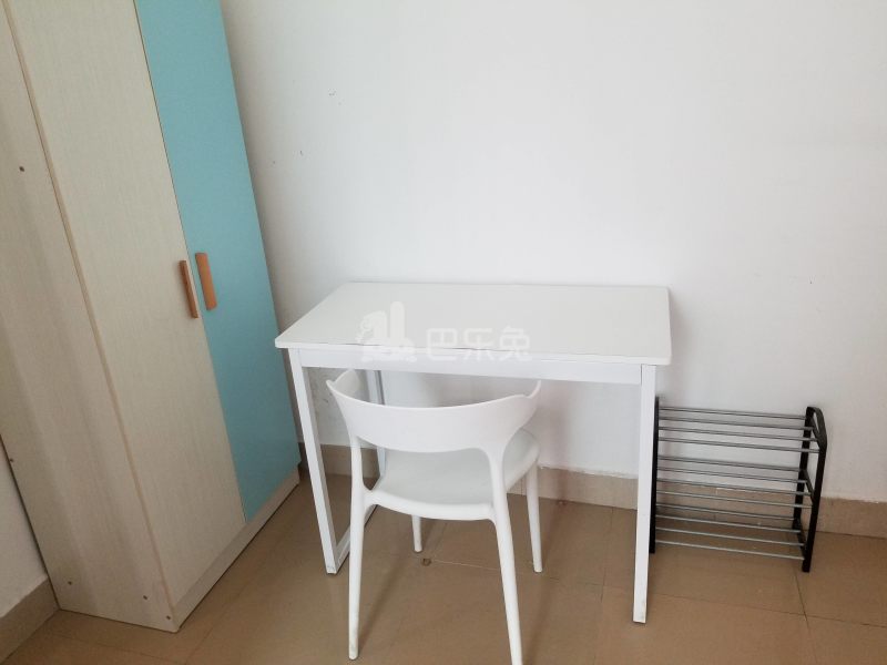 湘和公寓-龙归园夏碑记街四巷14号8066188客厅图2