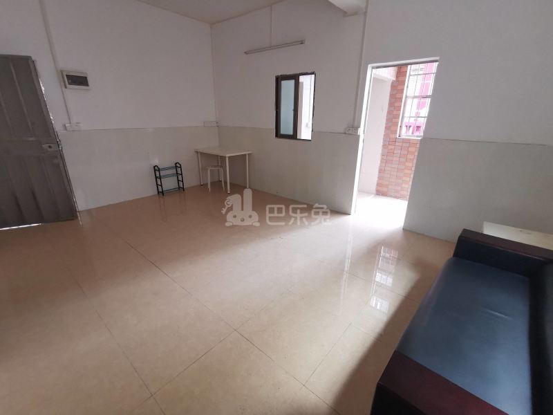 湘和公寓-龙归园夏碑记街五巷7号8066194客厅图5