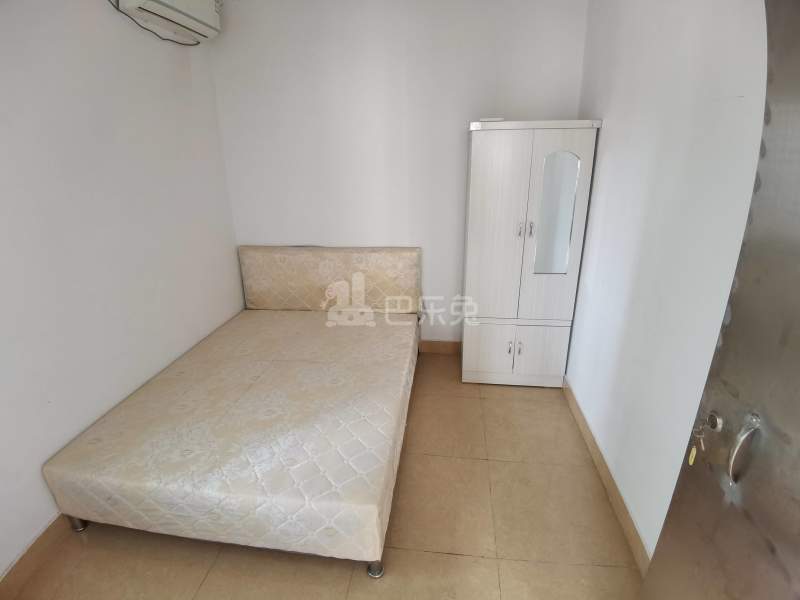 湘和公寓-龙归园夏碑记街五巷7号8066199卧室图1