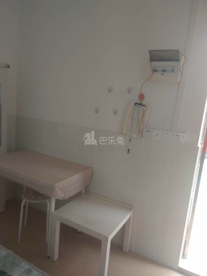 湘和公寓-龙归园夏碑记街五巷7号8066203客厅图1