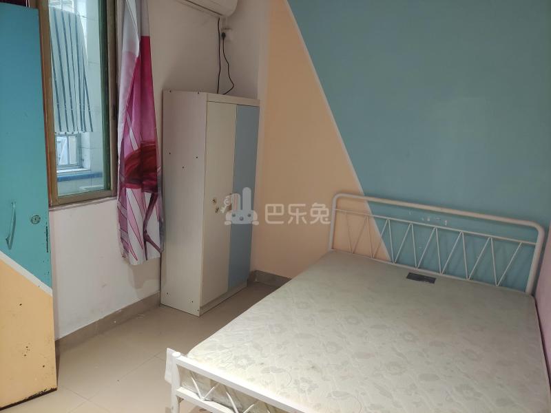 湘和公寓-龙归园夏官海街27号8066209卧室图1