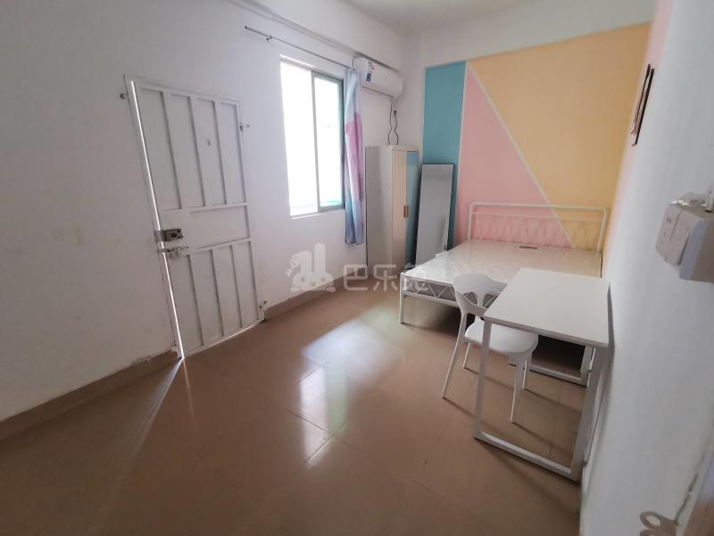 湘和公寓-龙归园夏官海街27号8066214客厅图2