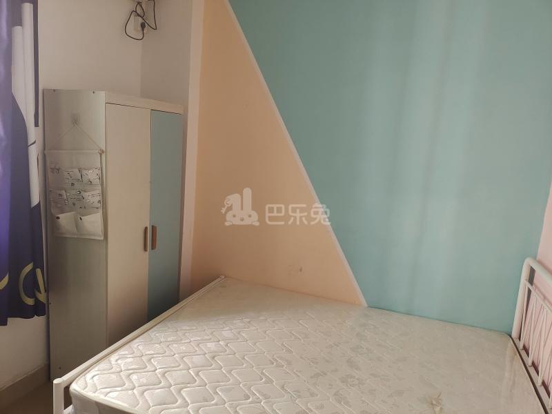 湘和公寓-龙归园夏官海街27号8066219卧室图1