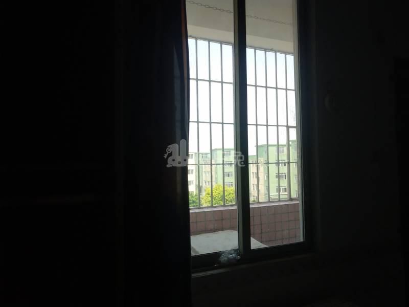 湘和公寓-龙归园夏官海街27号8066224卧室窗户图6