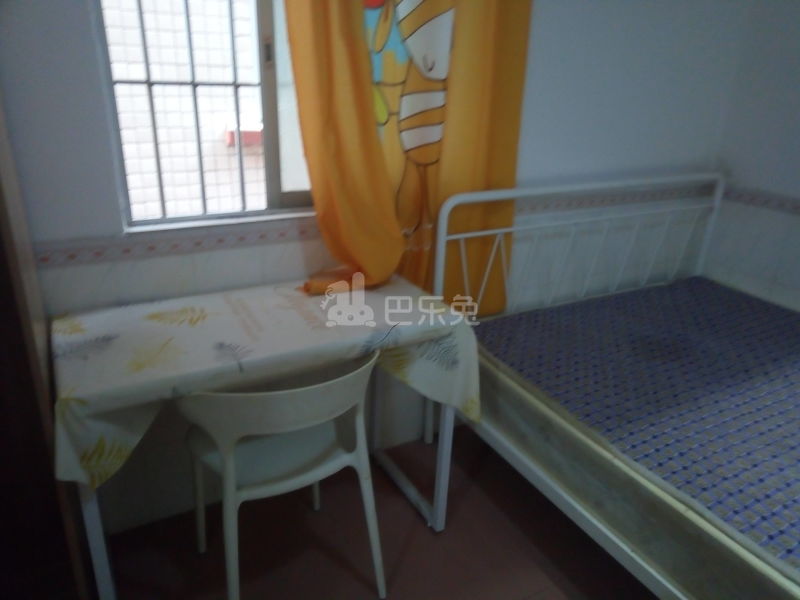 湘和公寓-龙归园夏官海街北七巷15号8066231卧室图2