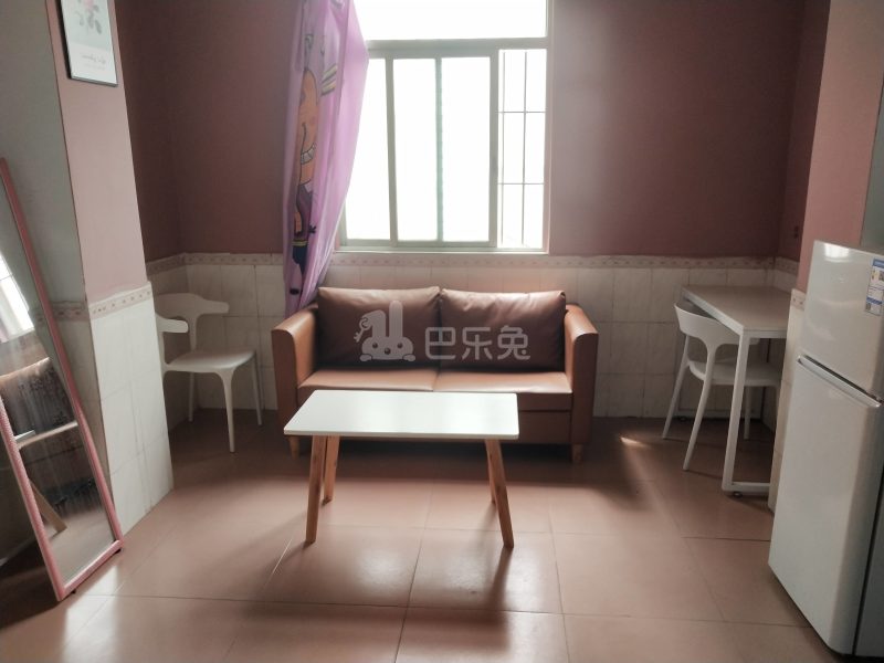 湘和公寓-龙归园夏官海街北七巷15号8066239客厅图4