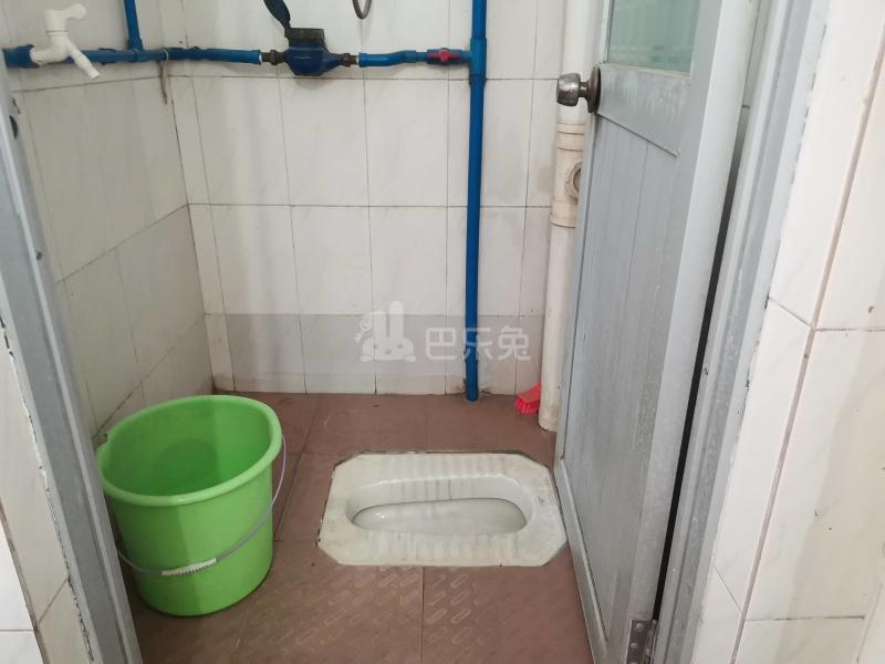 湘和公寓-龙归园夏官海街北七巷15号8066244卫生间图4