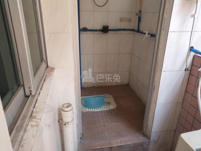 湘和公寓-龙归园夏官海街北七巷15号8066249卫生间图6