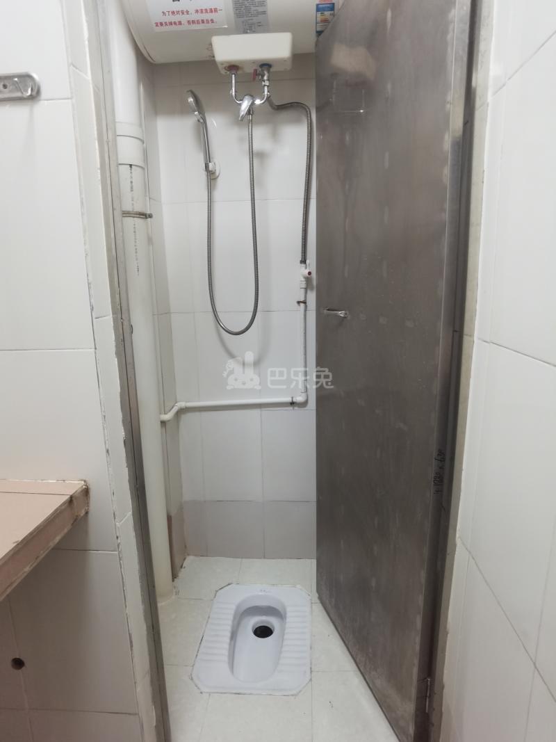 车陂东平大街二巷16号8066277卫生间图7