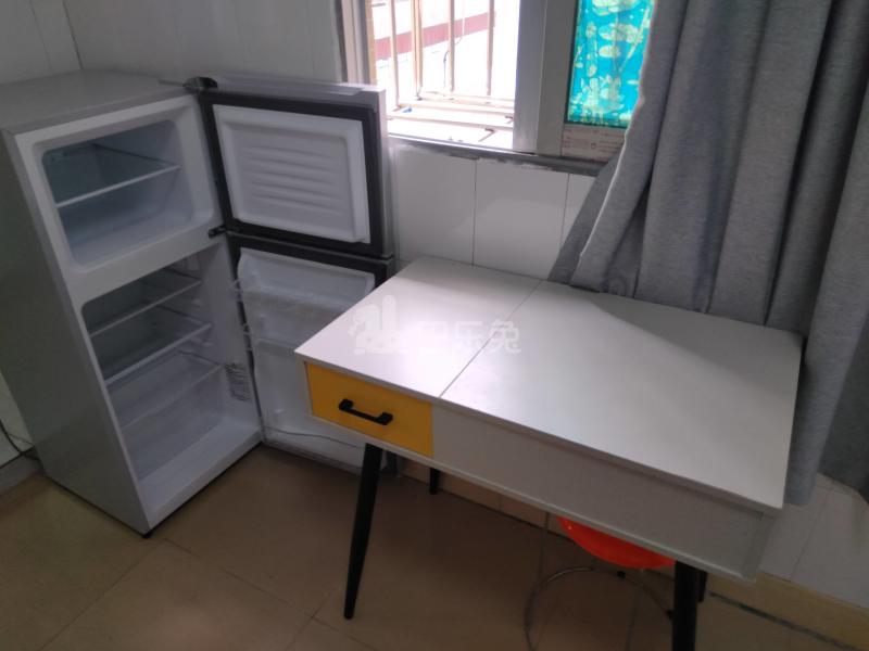 鹅掌坦西街40-1号8067328客厅图5