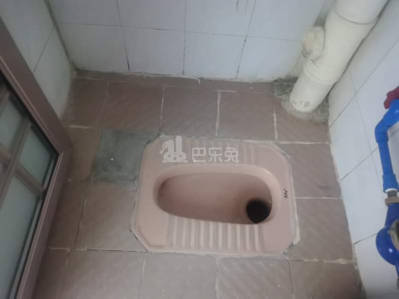 江夏仁厚里5号8082669卫生间图4