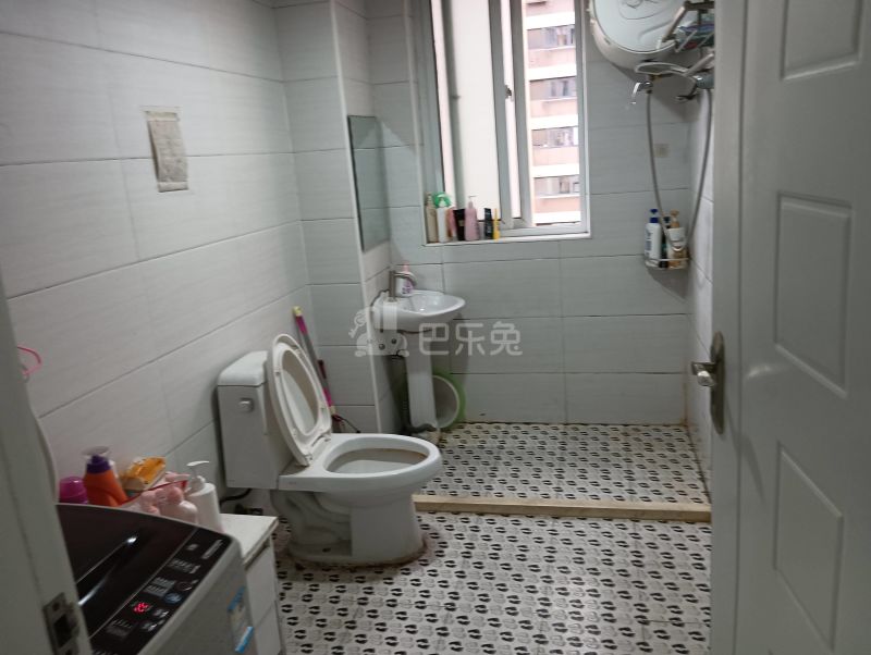 金沙湾绿地和苑一期8860935卫生间图10