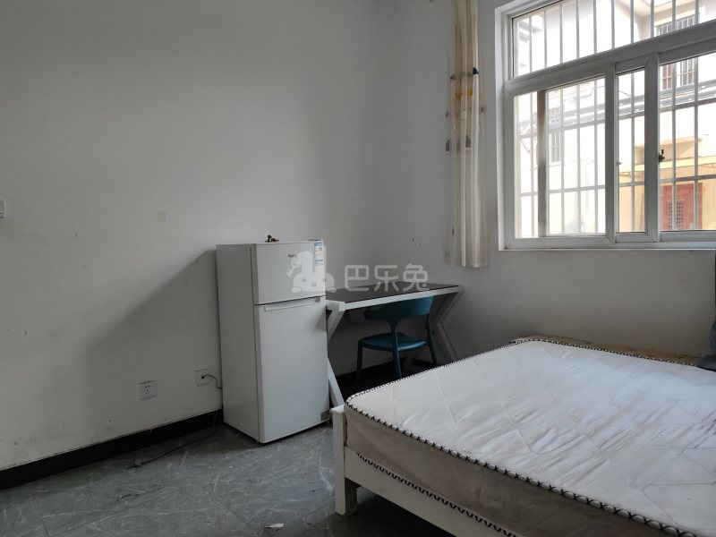 陆凌村宋家宅8105065卧室图0