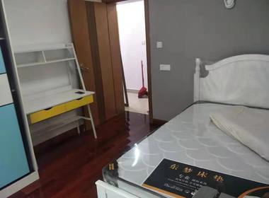 榴莲公寓（二联家园店） 1室0厅1卫