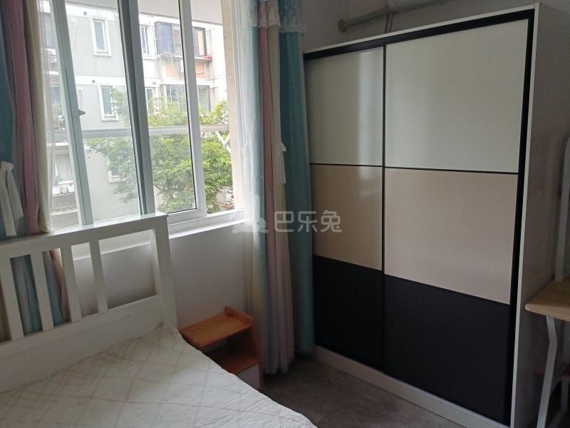 谈家港花苑一村（谈中路52弄）8116636卧室图2