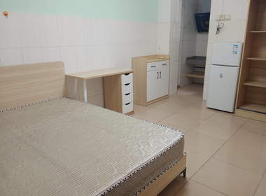 珠村中东新街十五巷6号 