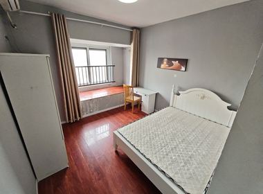 绿地象屿德馨嘉苑（苏河公园） 