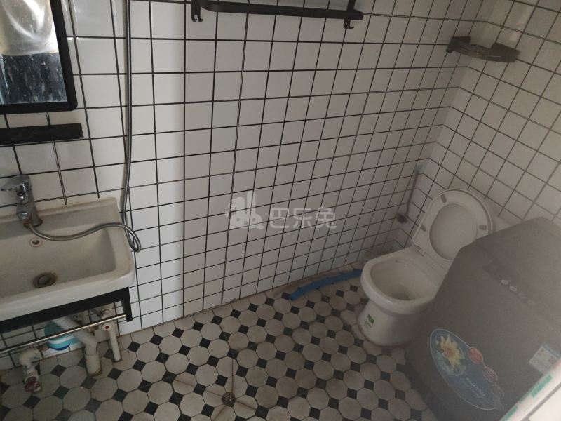 菊园别墅二区8121440卫生间图6