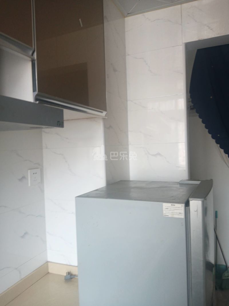 和家欣苑C区8128537厨房图11