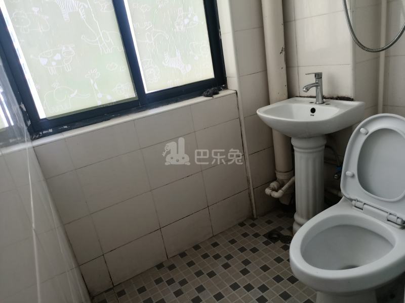 中城花园虹梅苑8138685卫生间图5