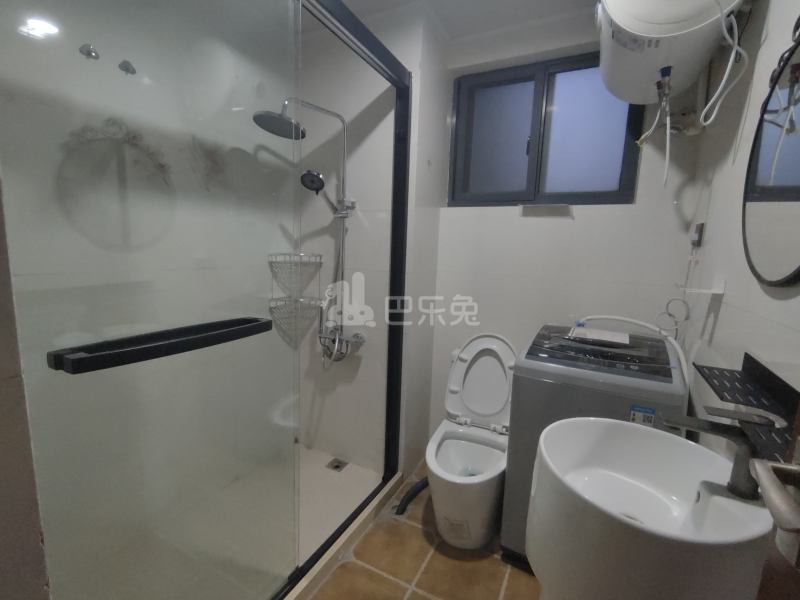 佳龙花园8139813卫生间图4