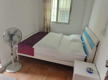 时尚租房（望岗西岭路163号） 1室0厅1卫