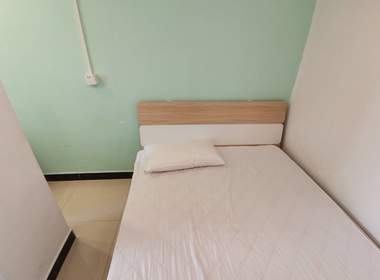 长湴东路71号 1室1厅1卫