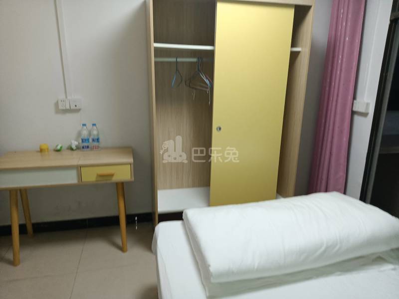 长湴东路71号8167844卧室图3