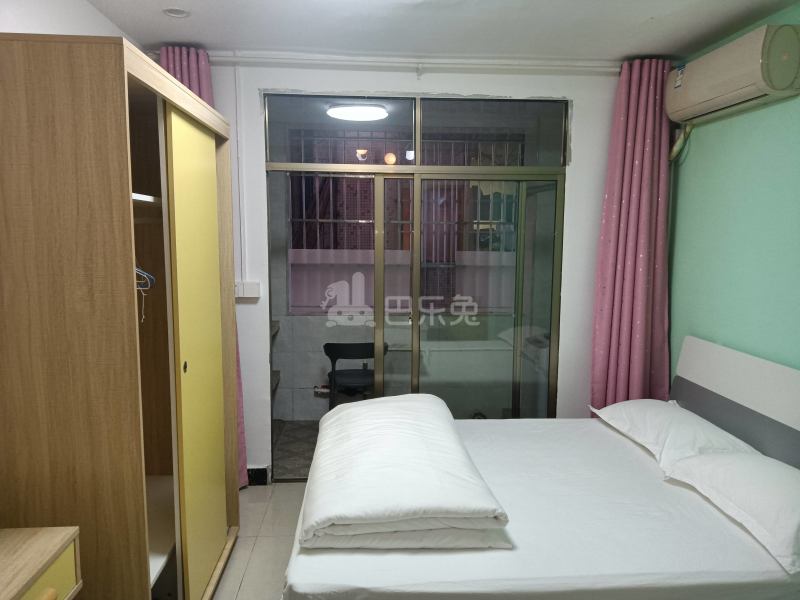 长湴东路71号8167844卧室窗户图6