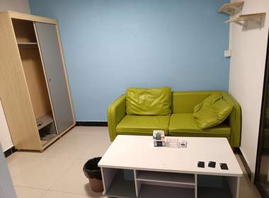 长湴东路71号 1室1厅1卫