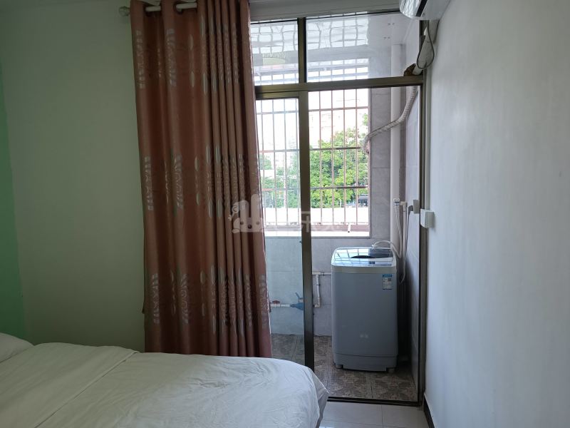 长湴东路71号8167852卧室图2