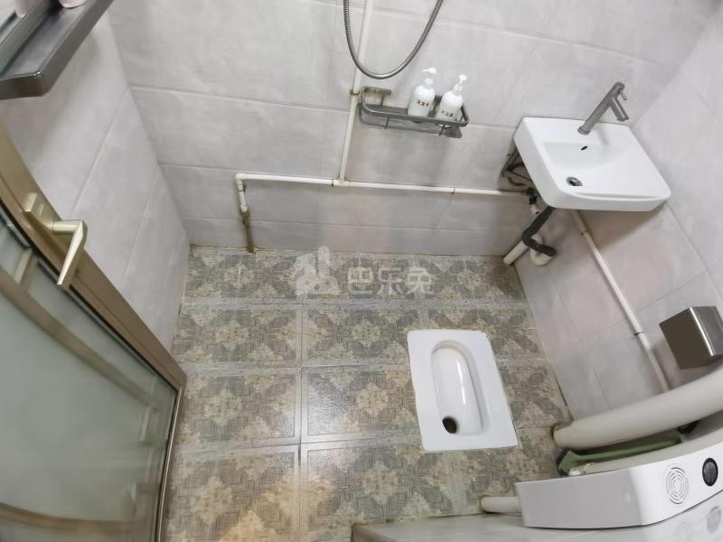 长湴东路71号8167857卫生间图6