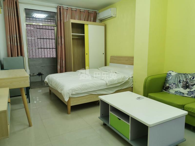 长湴东路71号8167858卧室图0