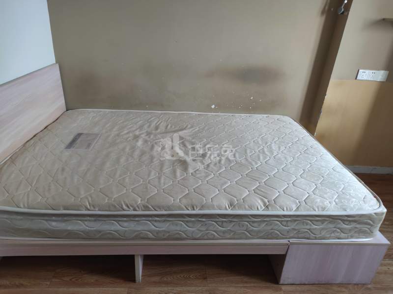 融创瑷颐湾8184205卧室图1