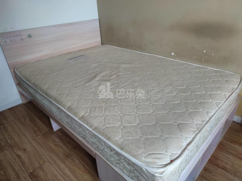 融创瑷颐湾8184205卧室图4