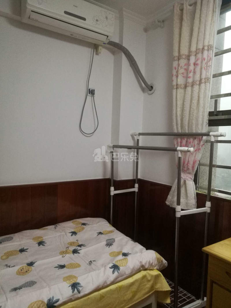 万和尊邸8184994卧室图1