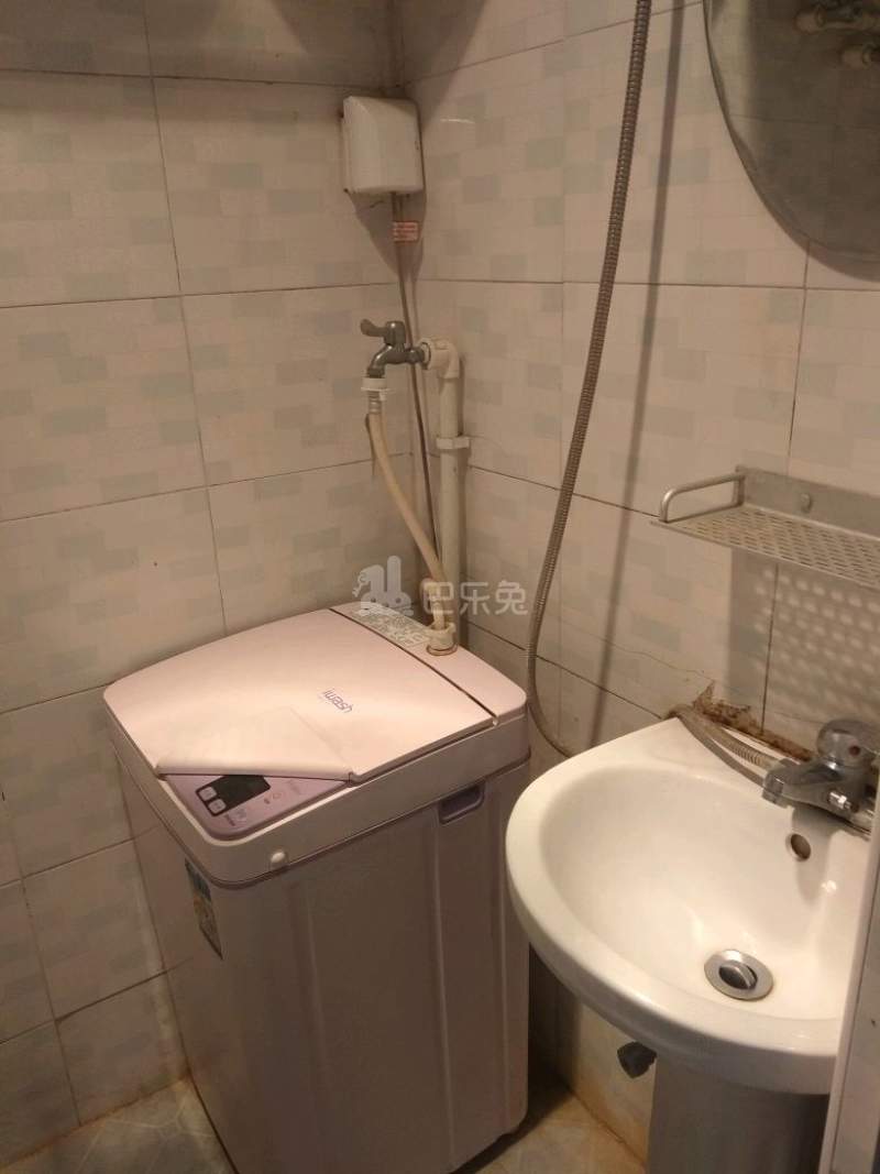 金桥和苑818939卫生间图6