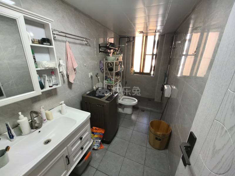 翔华新村8192717卫生间图8