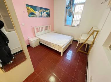 金鑫花园 1室1厅1卫