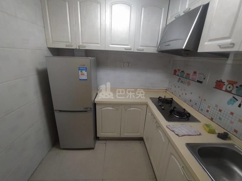 东体育会路400弄小区8204712厨房图8