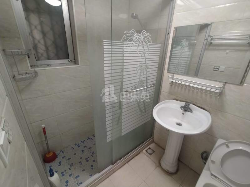 东体育会路400弄小区8204712卫生间图11