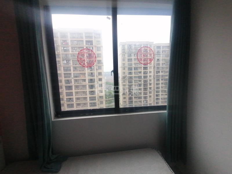 桐鹤名苑二区8222508卧室窗户图6