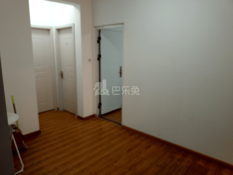 秀里华庭9942188客厅图5