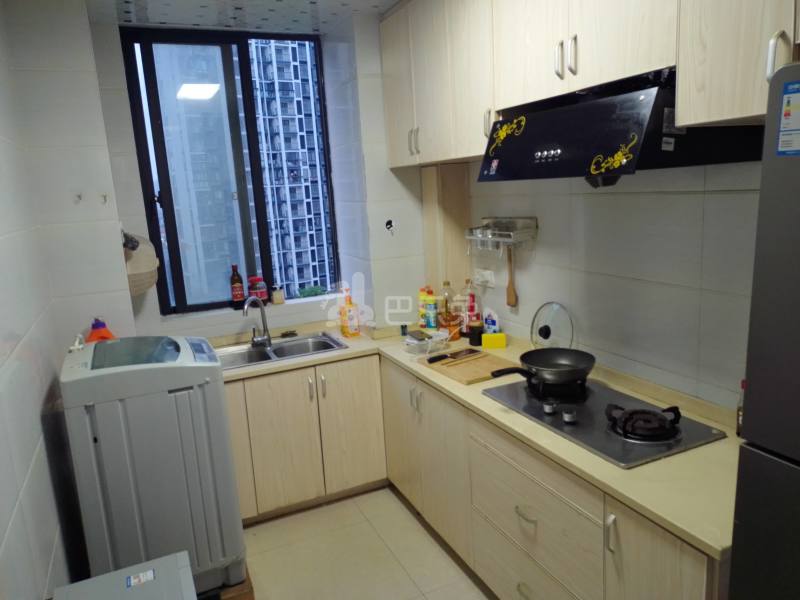 秀里华庭9942188厨房图7