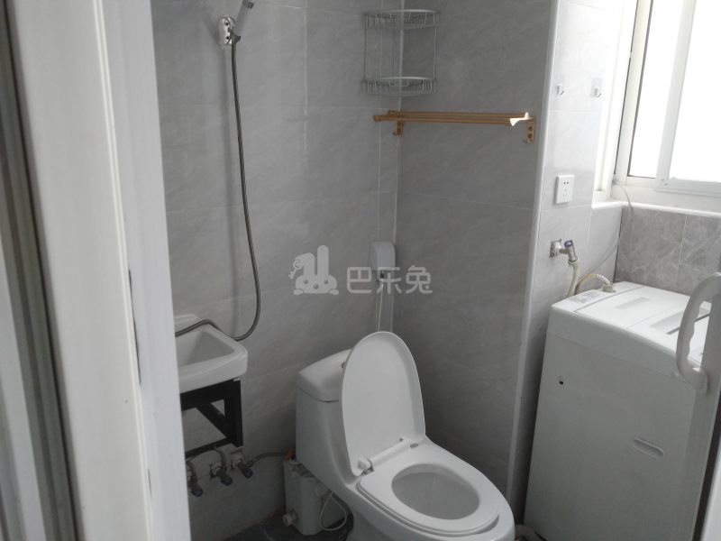 景舒苑五村东区8226763卫生间图5