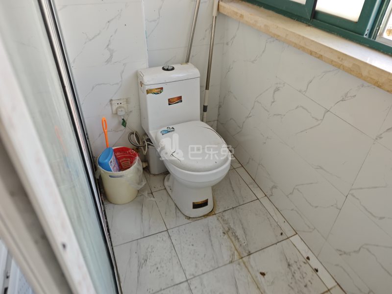 瑞丰园8232648卫生间图6