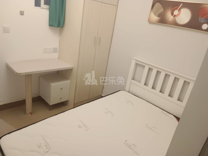 新市南路517号8235309卧室图3