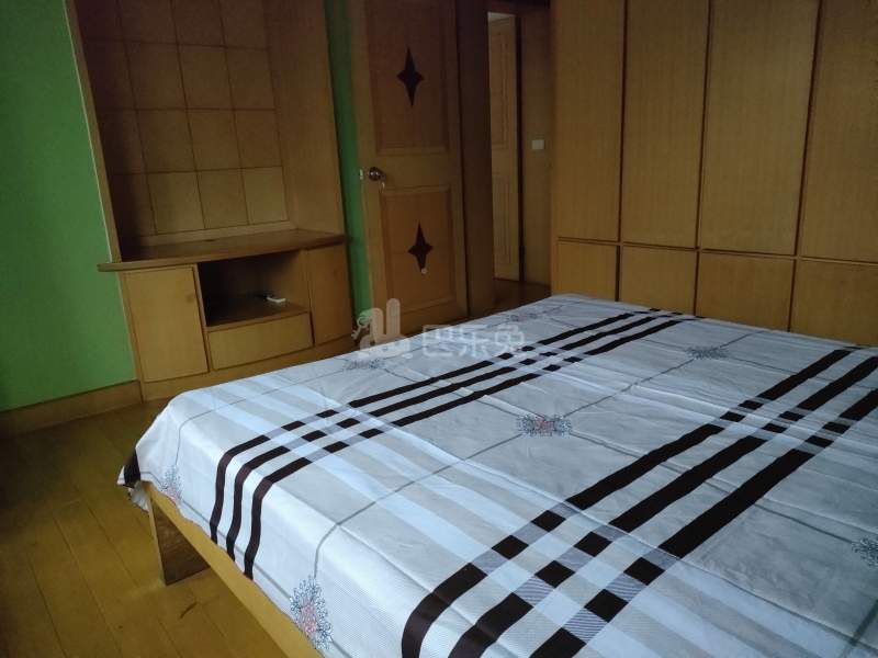 绿茵园小区8236289卧室图6