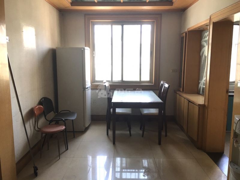 绿茵园小区8236289客厅图7