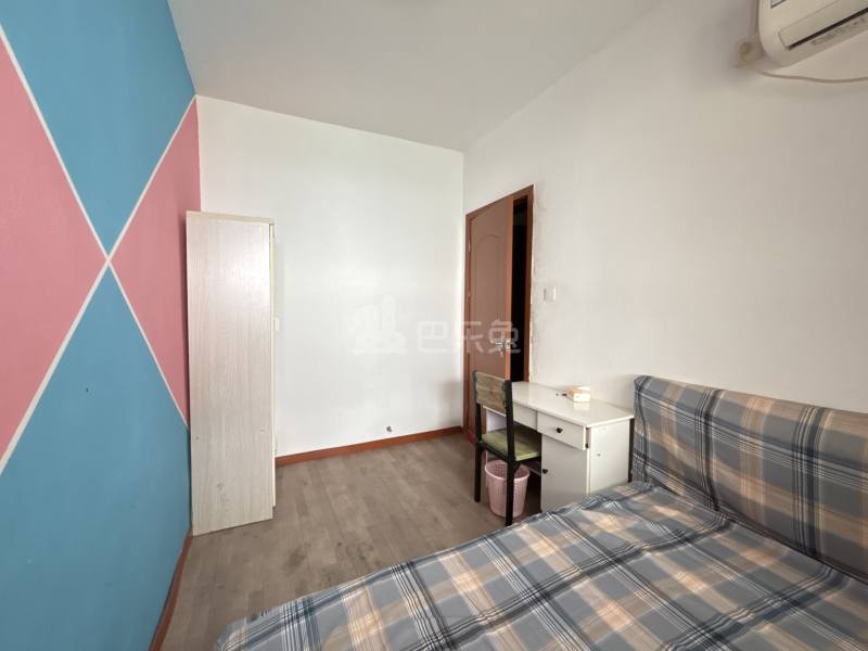 可逸兰亭8237028卧室图2